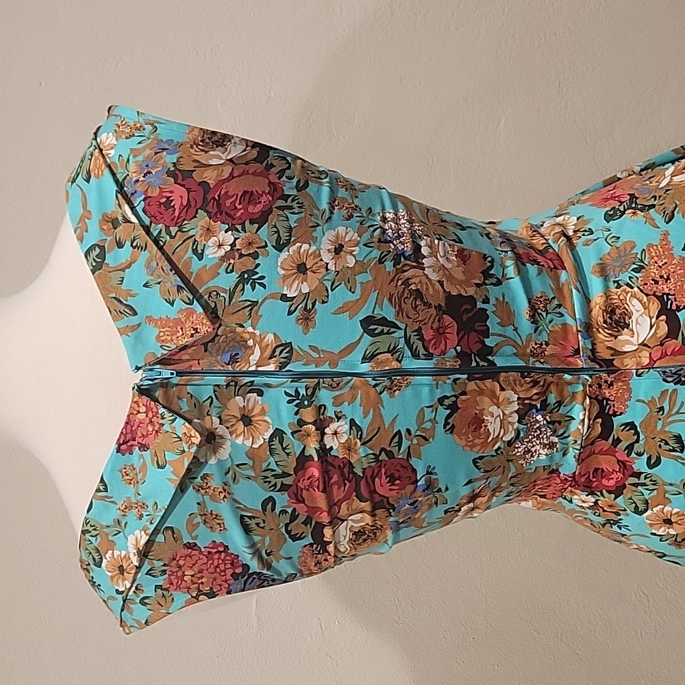 Lindy Bop dress - Picture 3 of 6